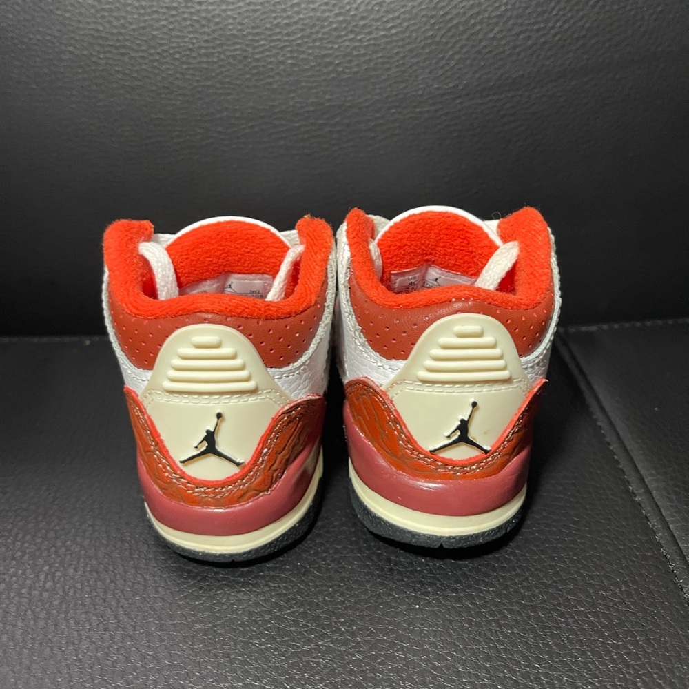 **Jordan 3 Reimagined White Cement (Size 4C) - Toddler Edition** - Picture 4 of 9